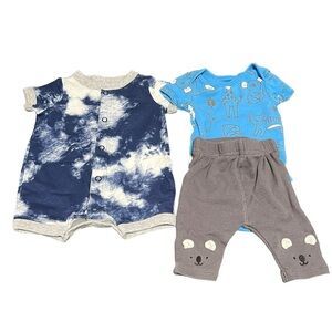 5/$15 sale - Newborn outfit set